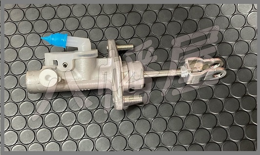 クラッチマスターシリンダー(CT9A/CT9W) [三菱車純正部品販売の クラッチマスターシリンダー(CT9A/CT9W) [三菱車純正部品販売の